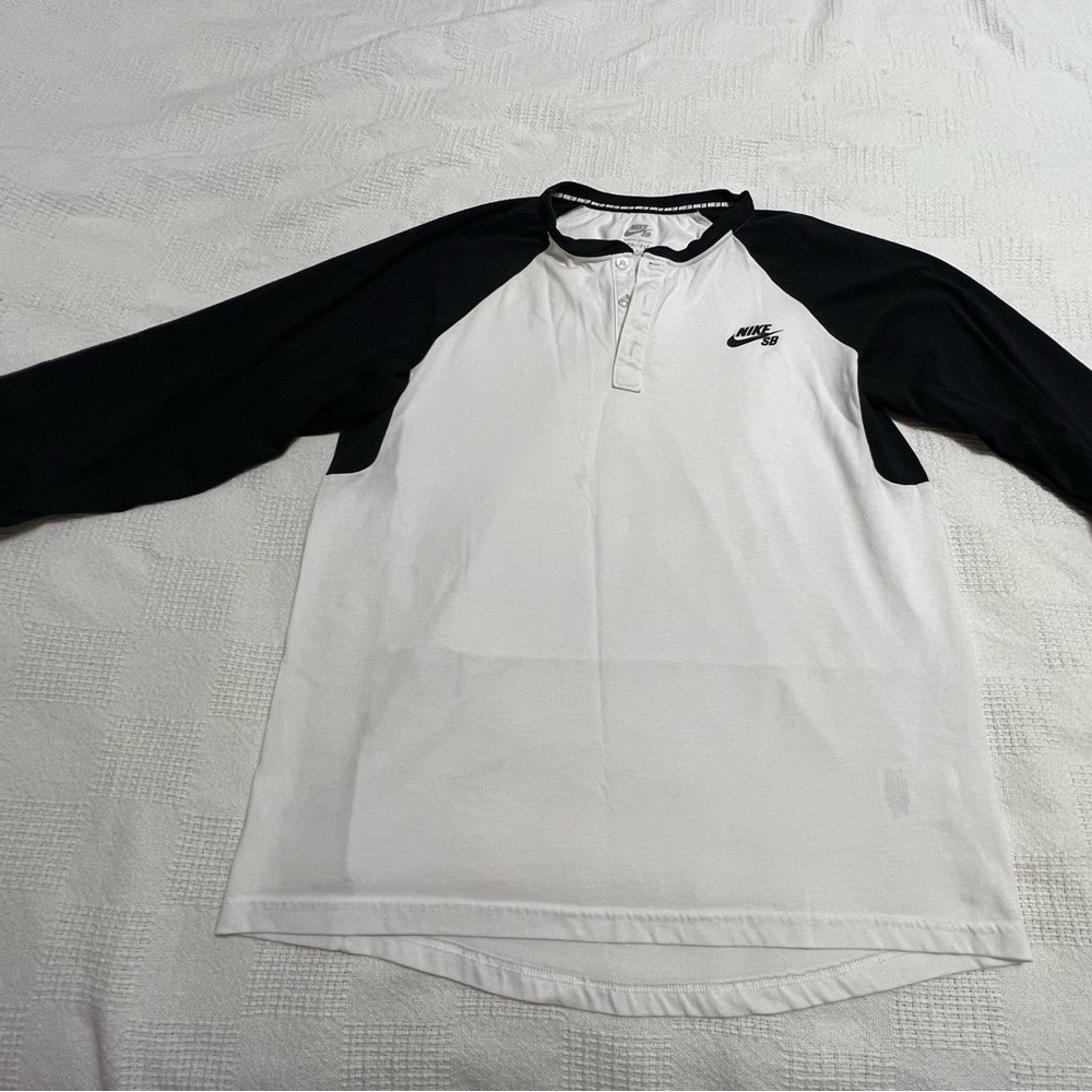 Nike sb tee